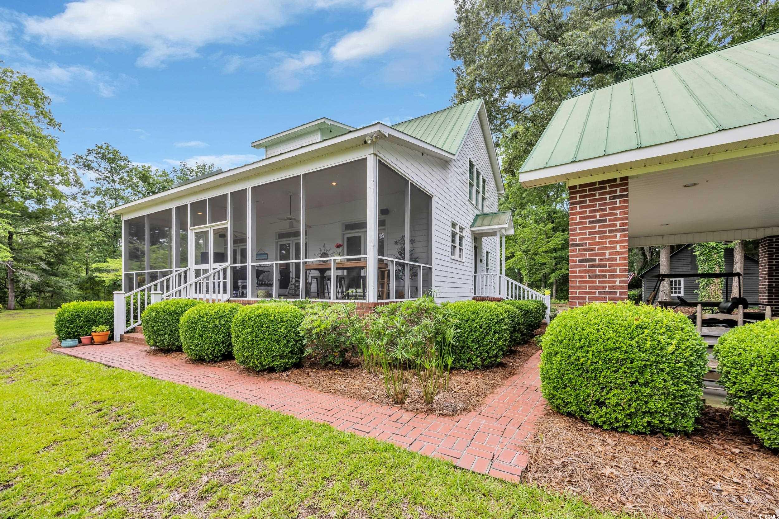 3231 Center Rd.