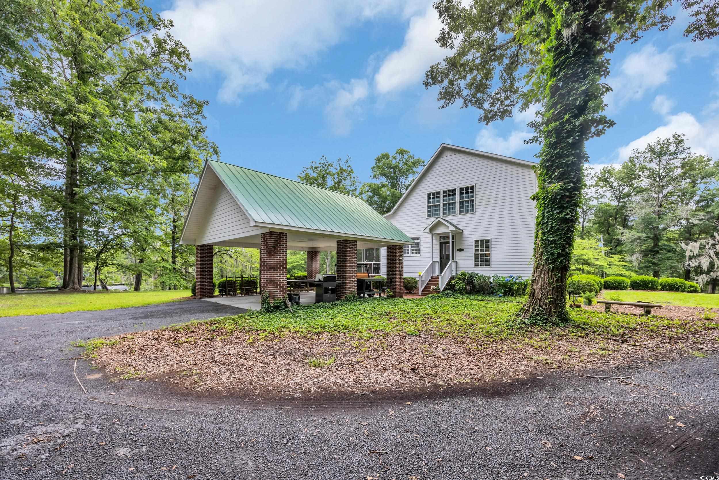 3231 Center Rd.