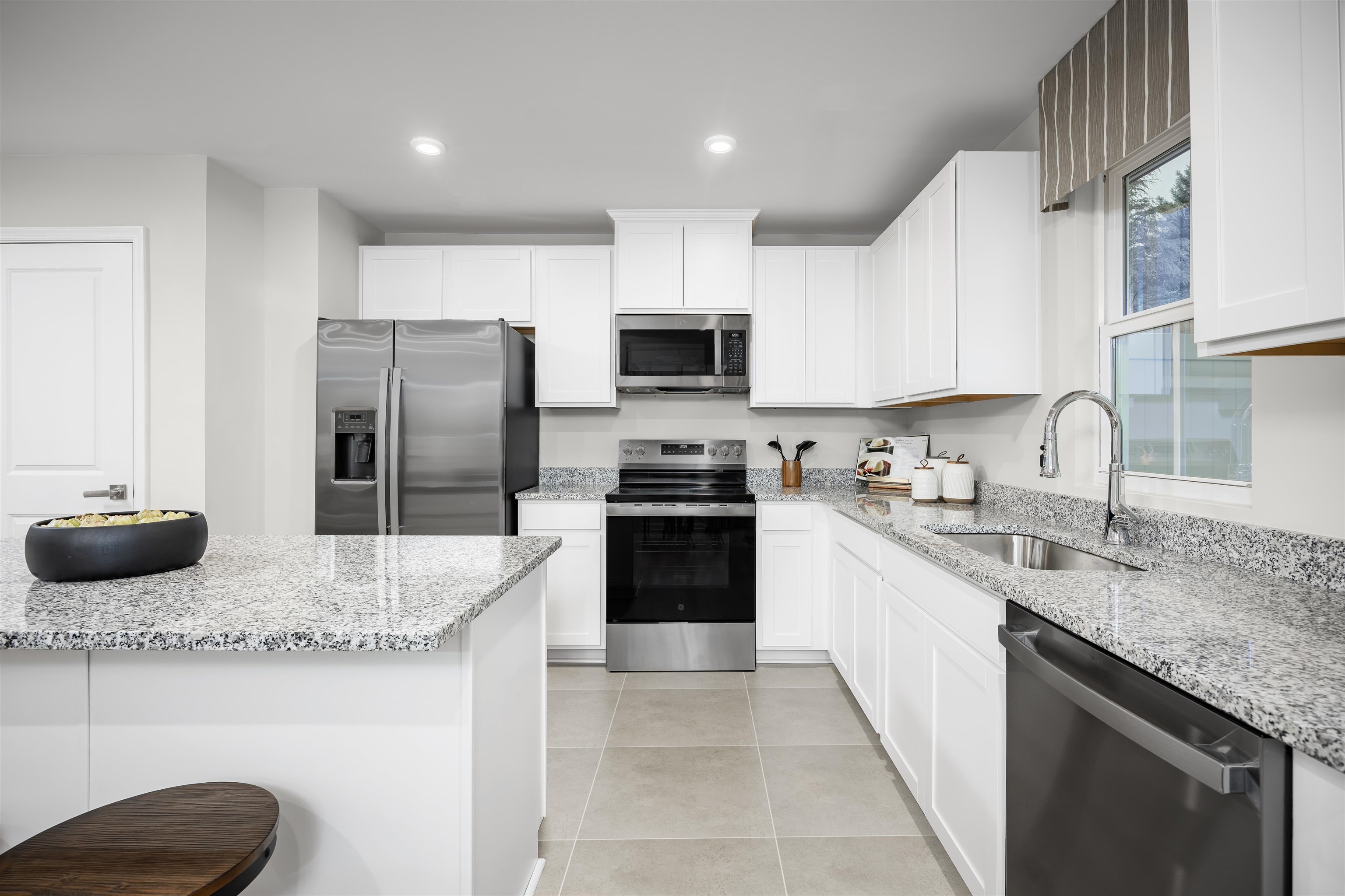 881 Alaska Dr 141A