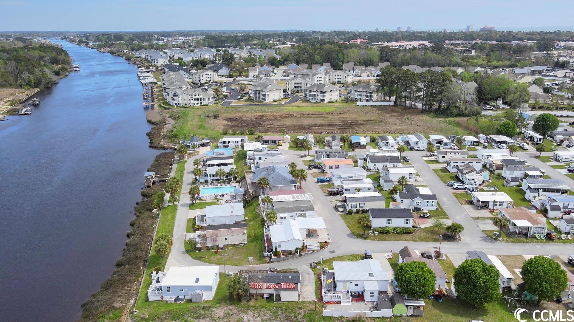 Photo 3 of 16 of 408 Low Tide Dr. mobile home