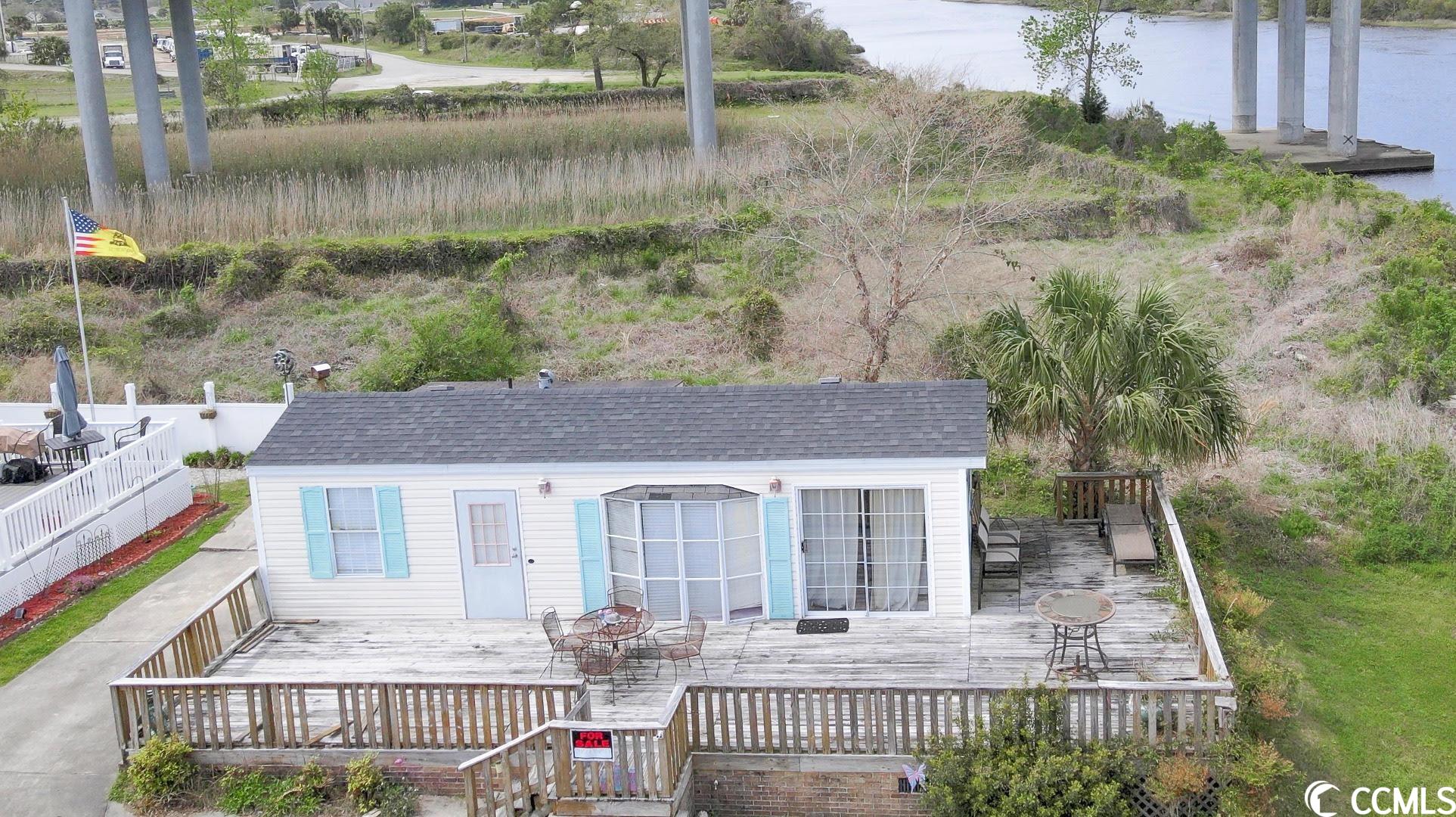 Photo 1 of 16 of 408 Low Tide Dr. mobile home