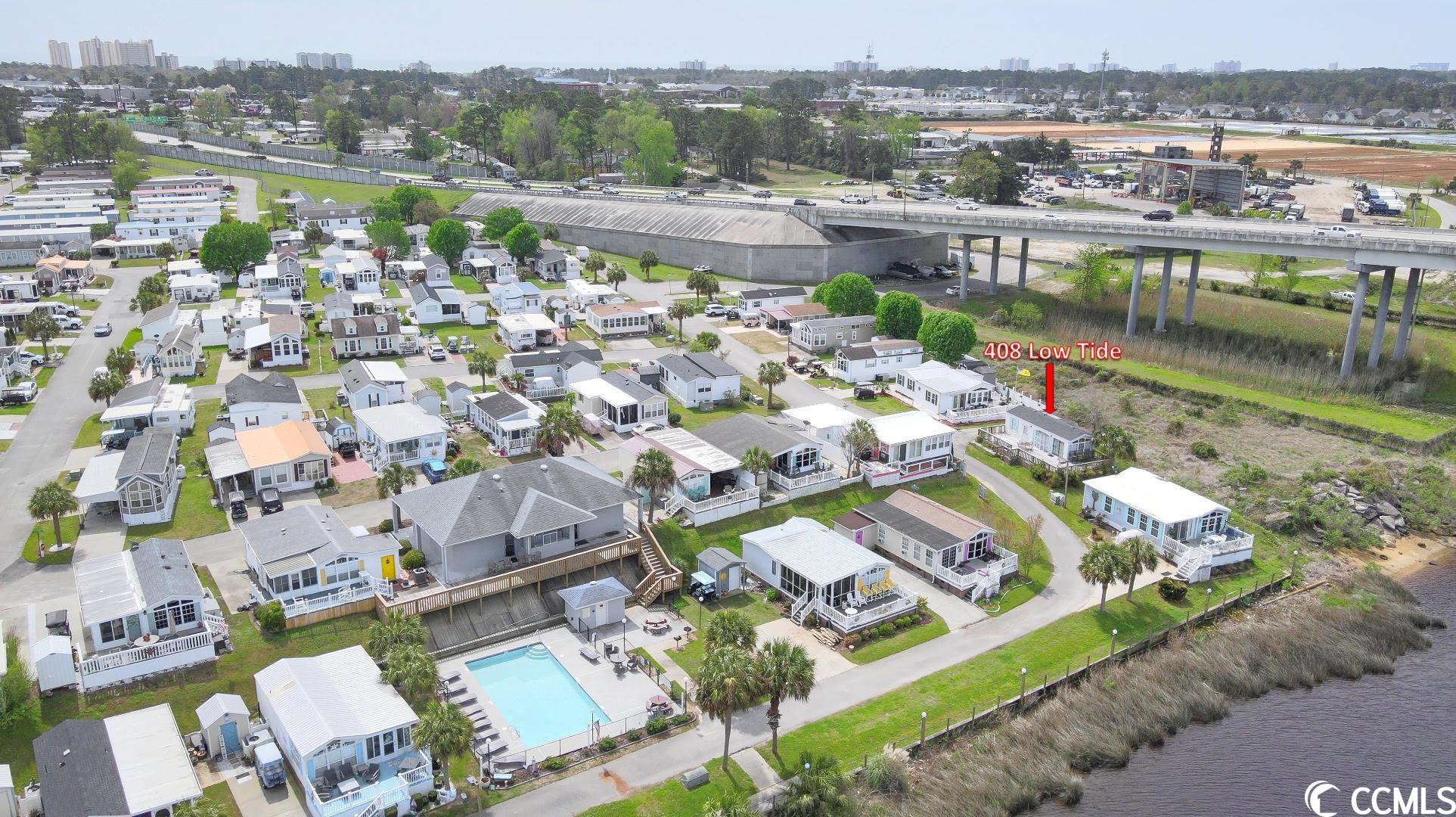 Photo 4 of 16 of 408 Low Tide Dr. mobile home