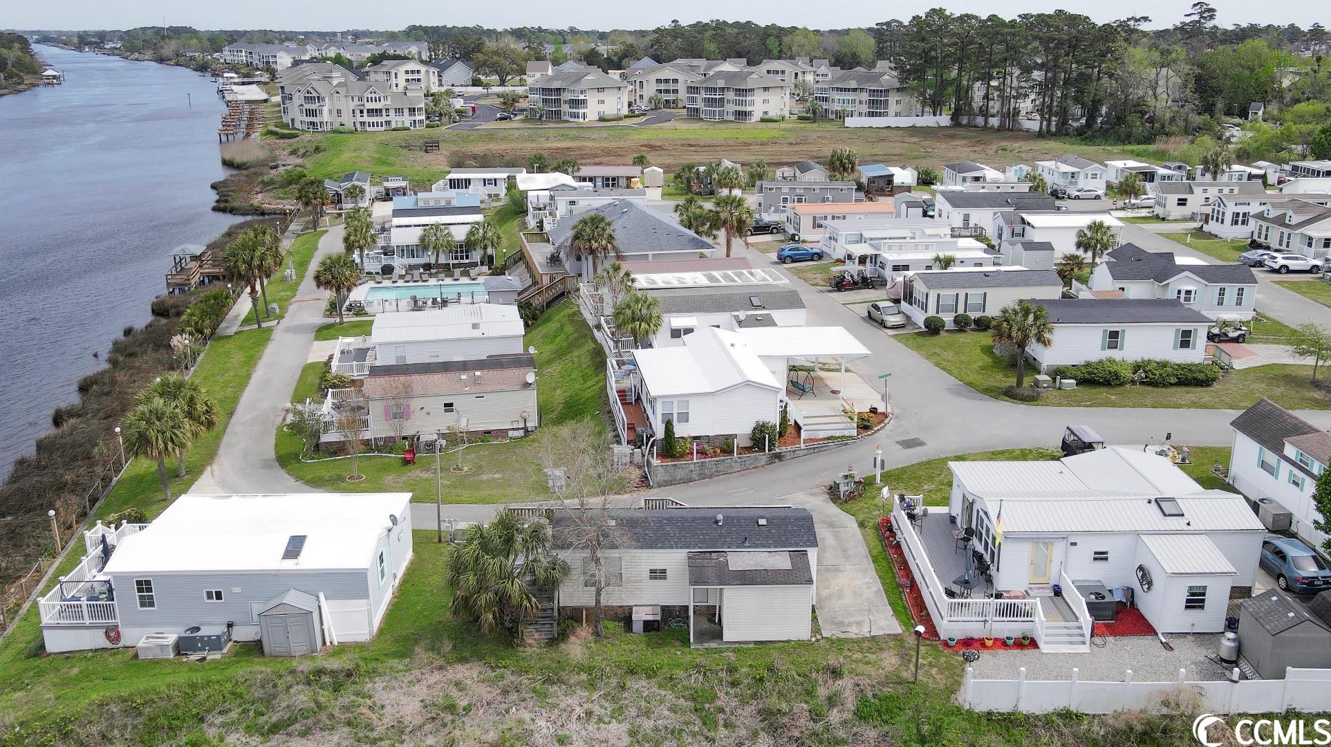 Photo 9 of 16 of 408 Low Tide Dr. mobile home