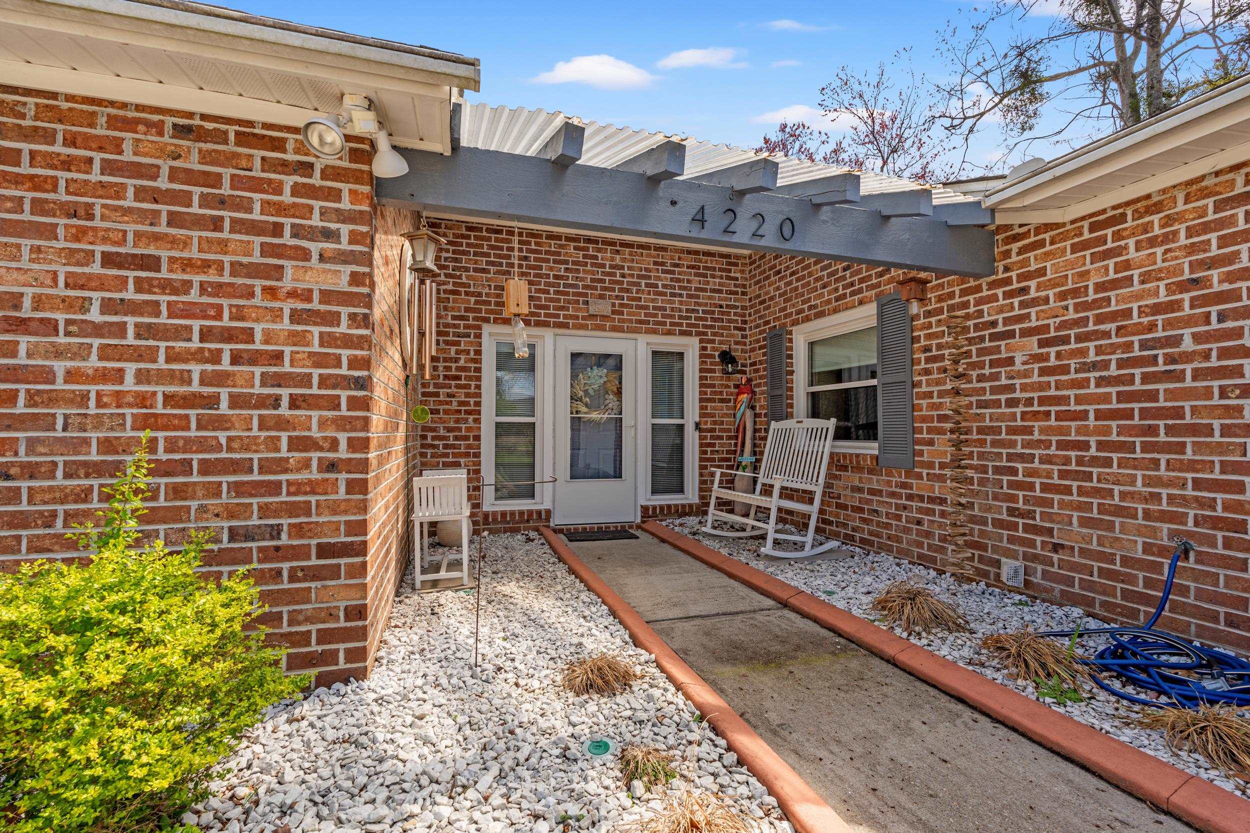 4220 Hunting Bow Trail