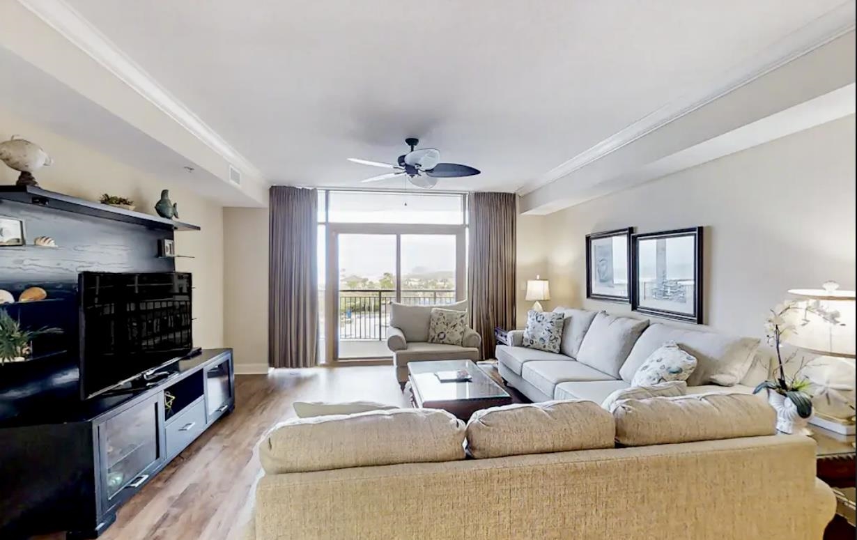 100 North Beach Blvd. 306