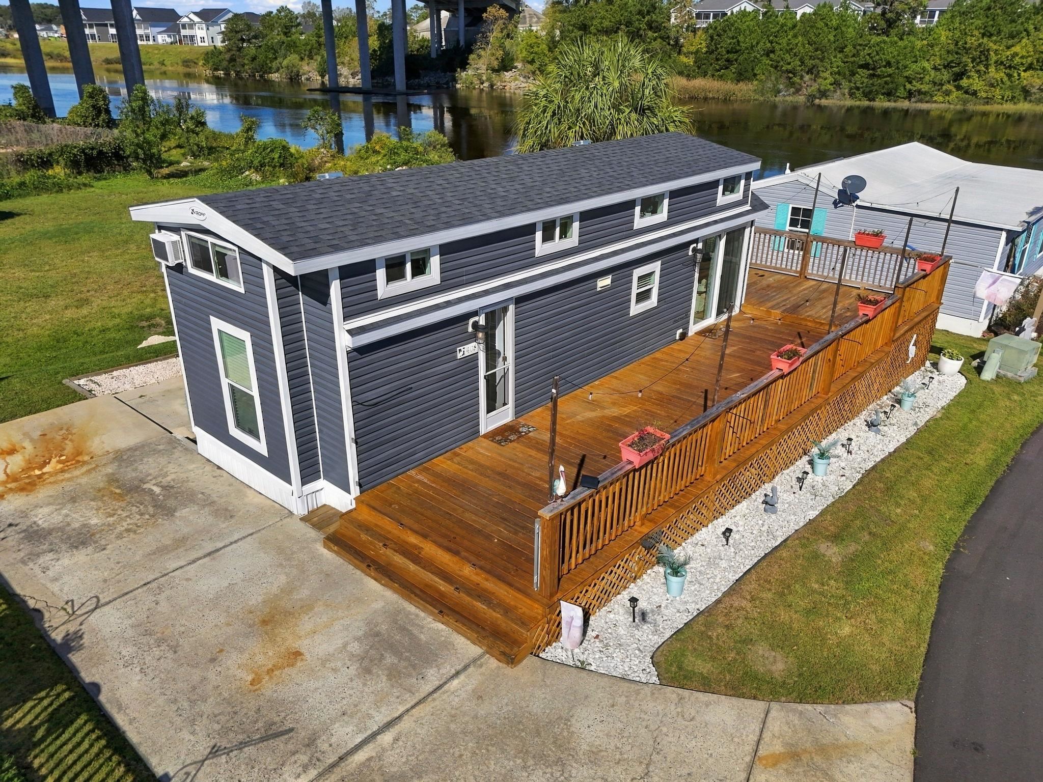 408 Low Tide Dr.