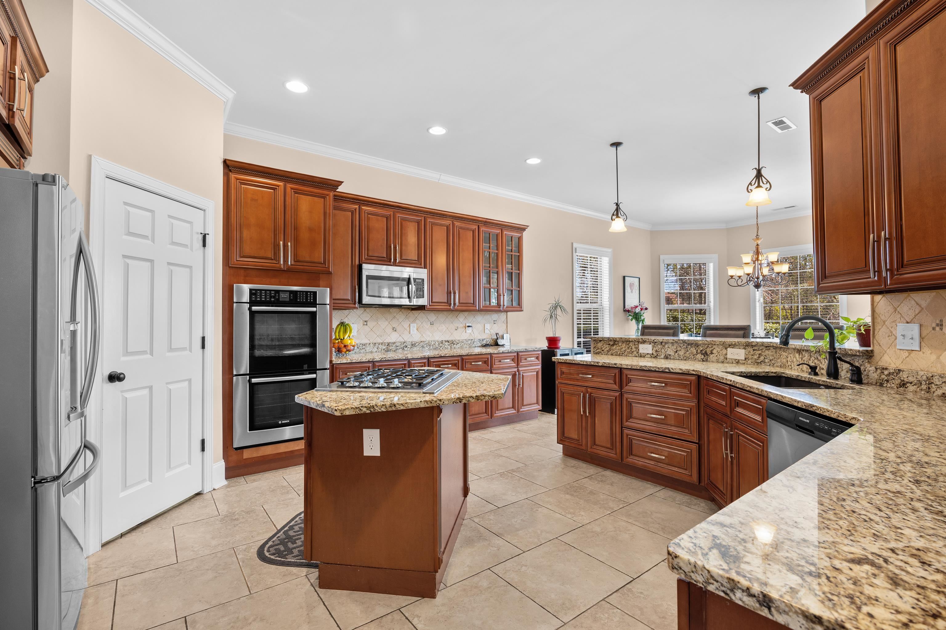 Myrtle Beach, South Carolina, 29579, United States, 5 Bedrooms Bedrooms, ,4 BathroomsBathrooms,Residential,Active,2021627