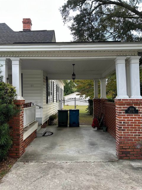 A home in Kingstree