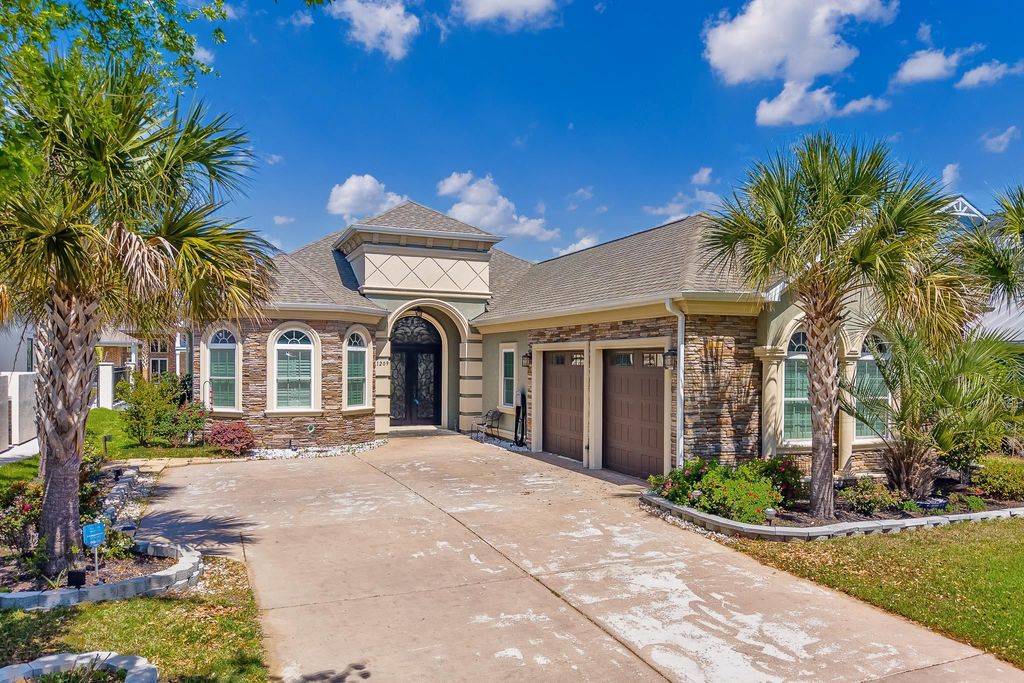 Photo of 1209 Bentcreek Ln, Myrtle Beach, SC 29579 (MLS # 2609572)
