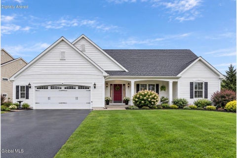 Photo of 8 Gladstone Circle, Halfmoon, NY 12118 (MLS # 202625802)