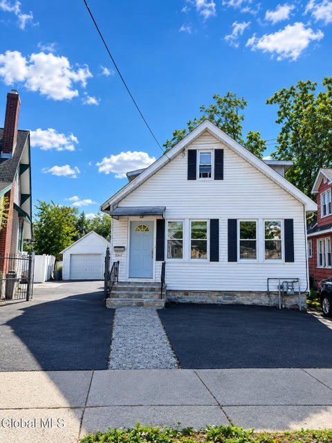 Homes For Sale - 2302 William Street<br/> Schenectady, NY 12306