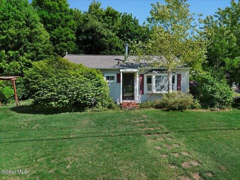 Homes For Sale - 3 Jones Drive<br/> Schenectady, NY 12309