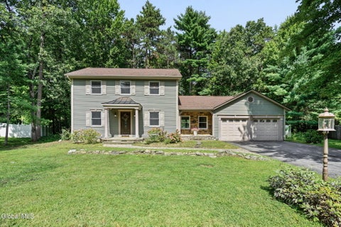 Photo of 3 Woodmint Place, Malta, NY 12020 (MLS # 202624829)