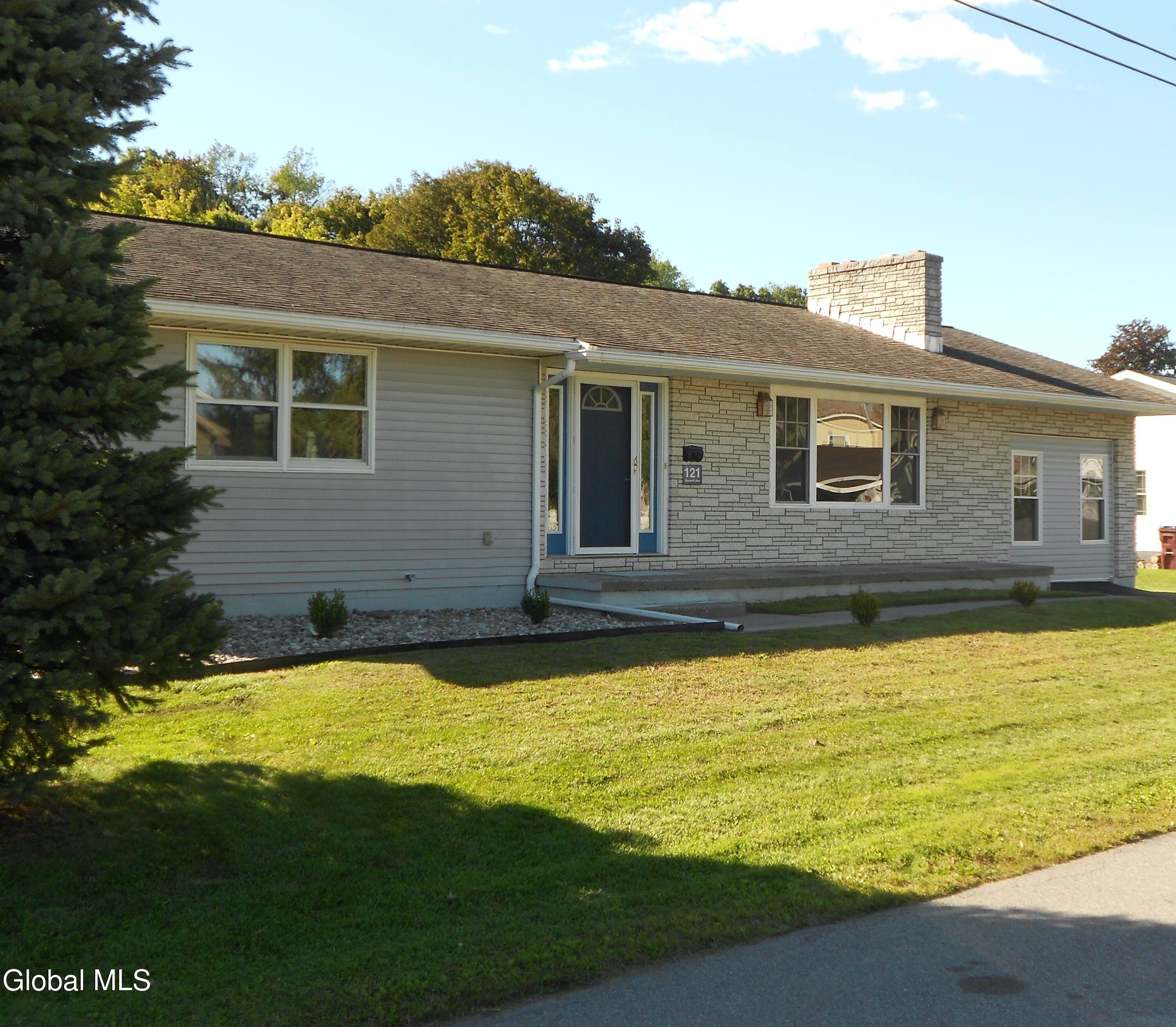 121 N 7th Avenue