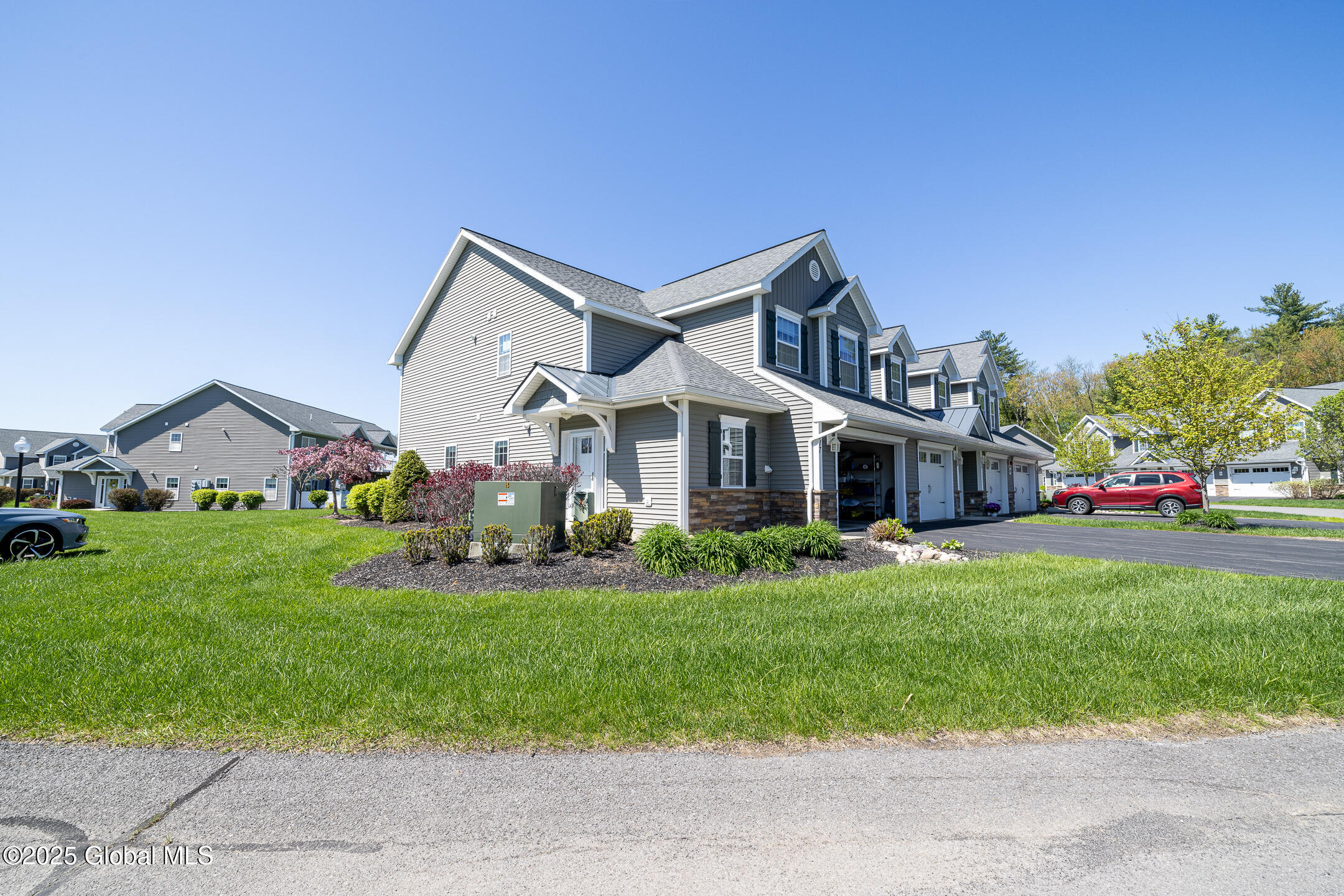 117 Paddock Circle, Schenectady, New York image 34