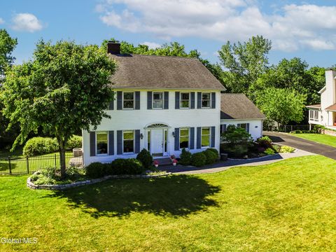 Photo of 14 Edgewater Court, Watervliet, NY 12189 (MLS # 202619299)