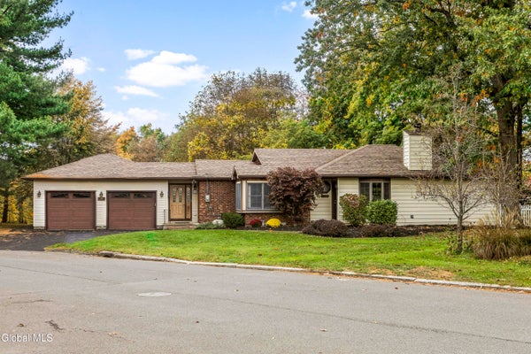 109 JOSEPH CT, TROY, NY 12180 - Image 013f97121e0a4b6032f95d032602dae1/1700255265