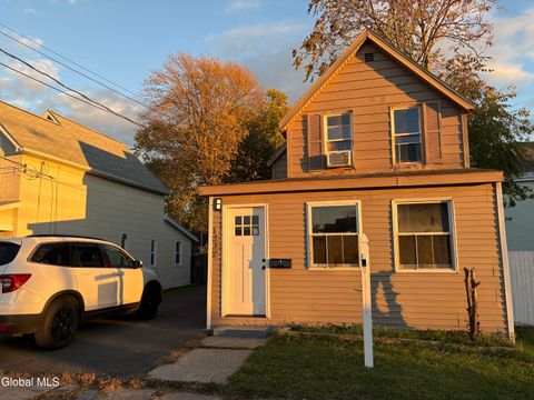 Photo of 1020 Pearl Street, Schenectady, NY 12303 (MLS # 202528956)