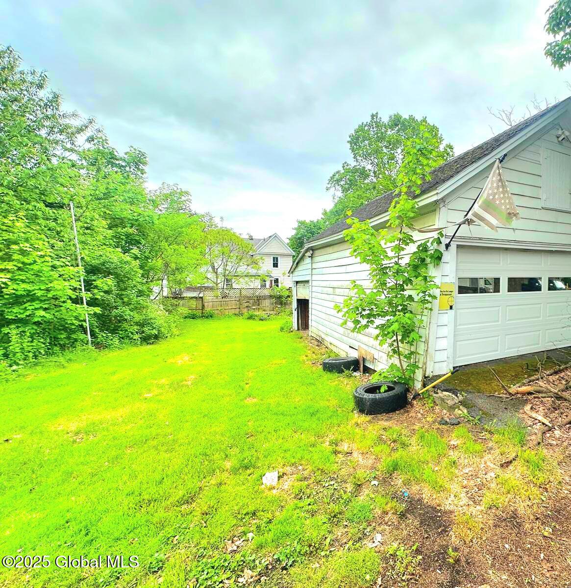 728 N Madison Street, Rome, New York image 4