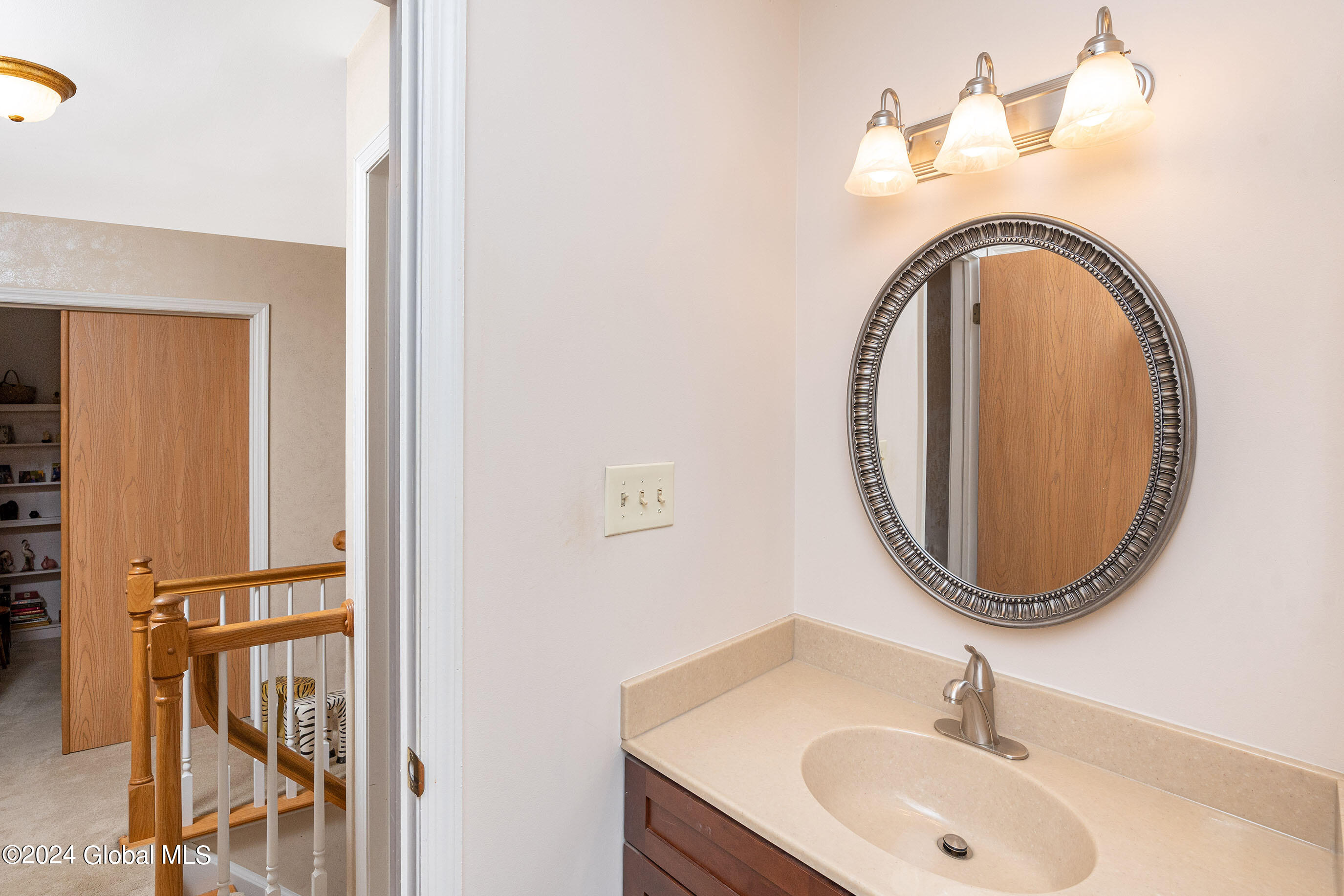 6216 Empire Avenue, Schenectady, New York image 35