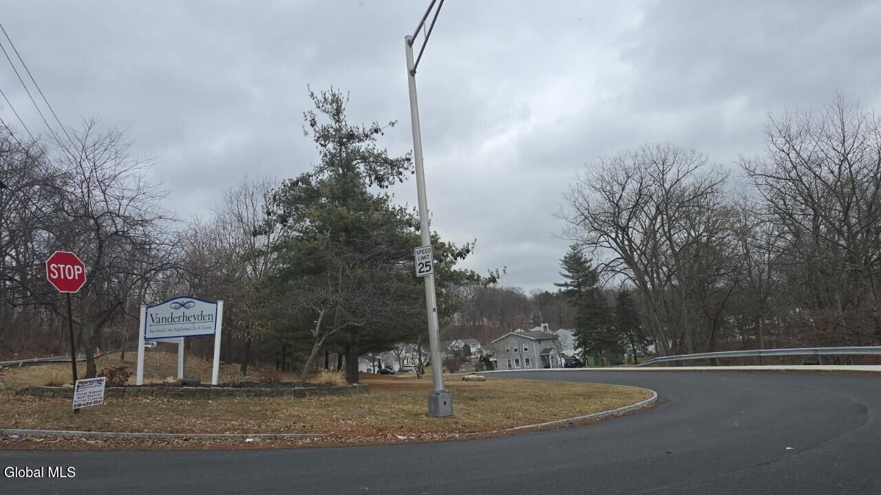 78 Wynantskill Way