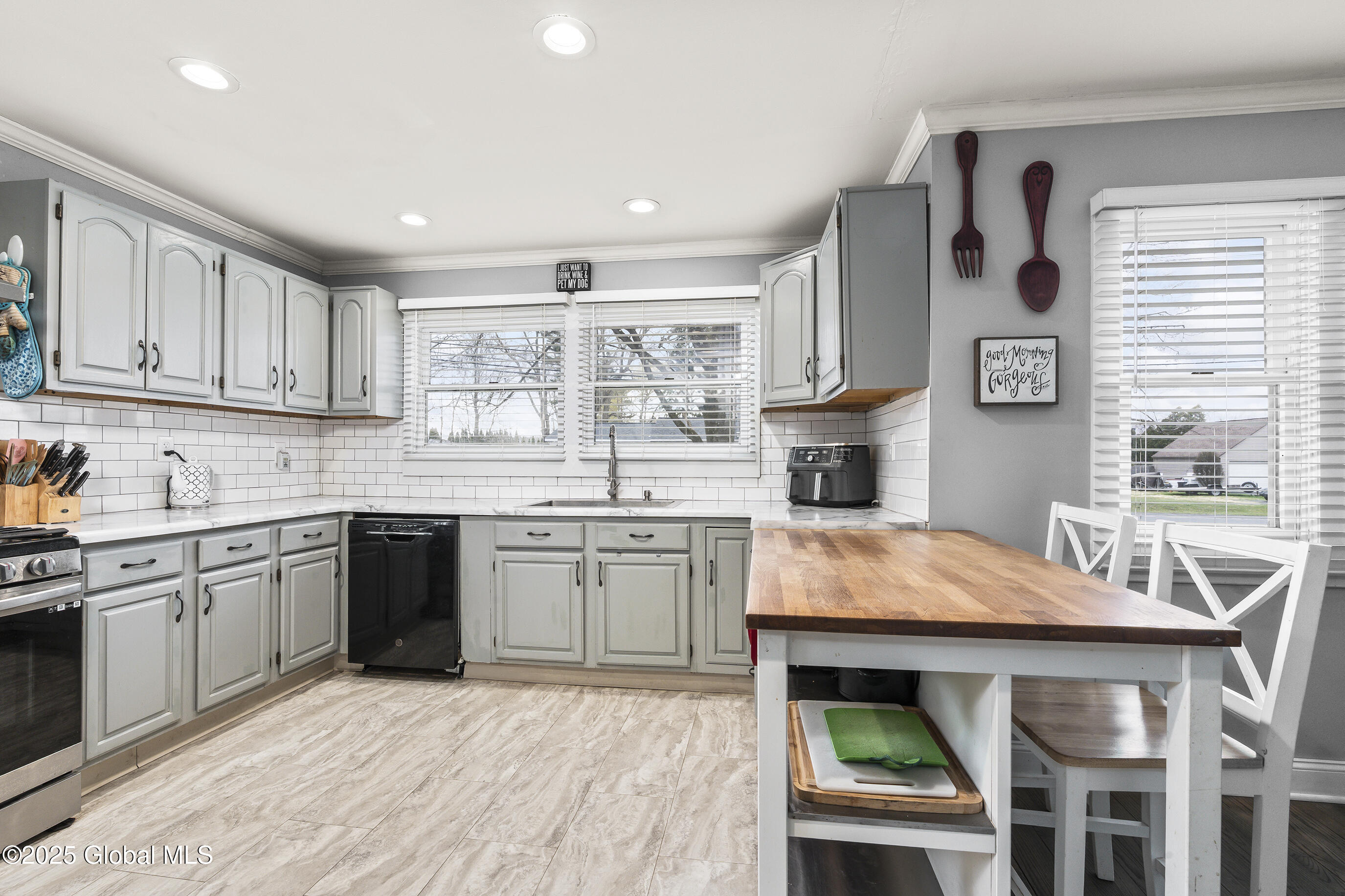148 Wemple Road, Glenmont, New York image 9