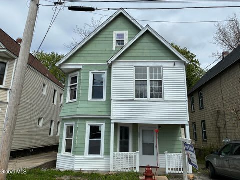 Photo of 609 Bluff Avenue, Schenectady, NY 12303 (MLS # 202616205)