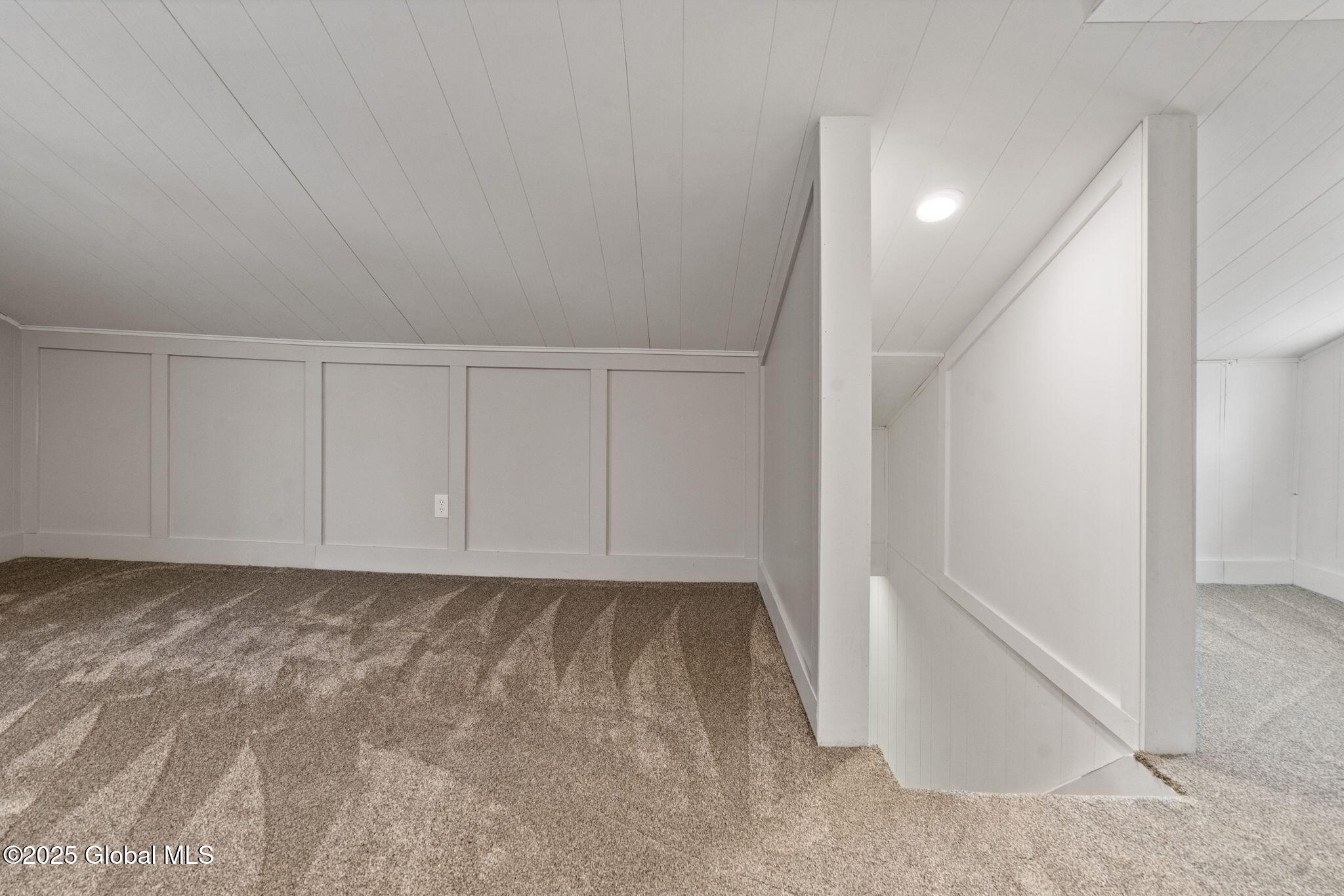 26 Maplewood Avenue, Colonie, New York image 36