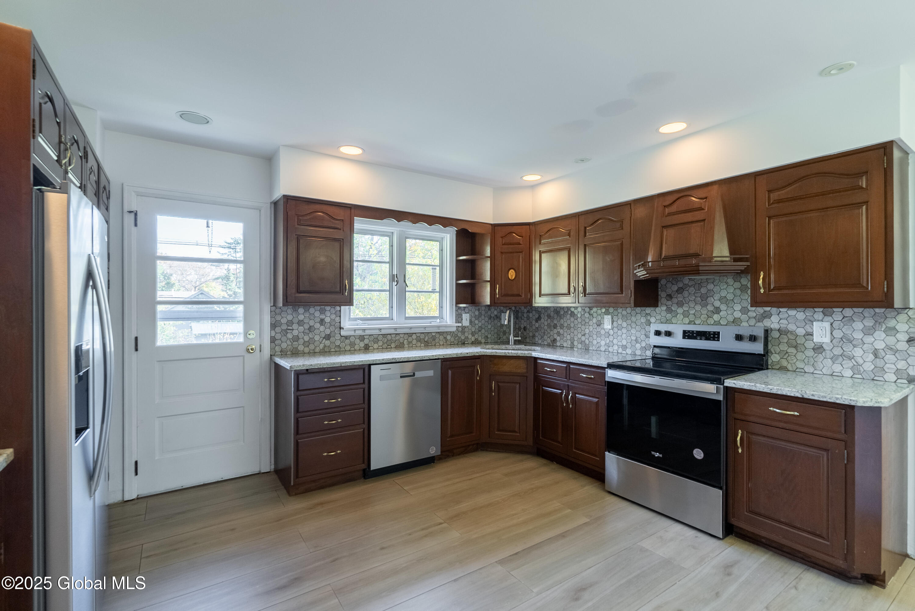 1258 Hawthorn Road, Niskayuna, New York image 19