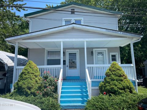 Photo of 11 Sunnyside Avenue, Albany, NY 12205 (MLS # 202621842)
