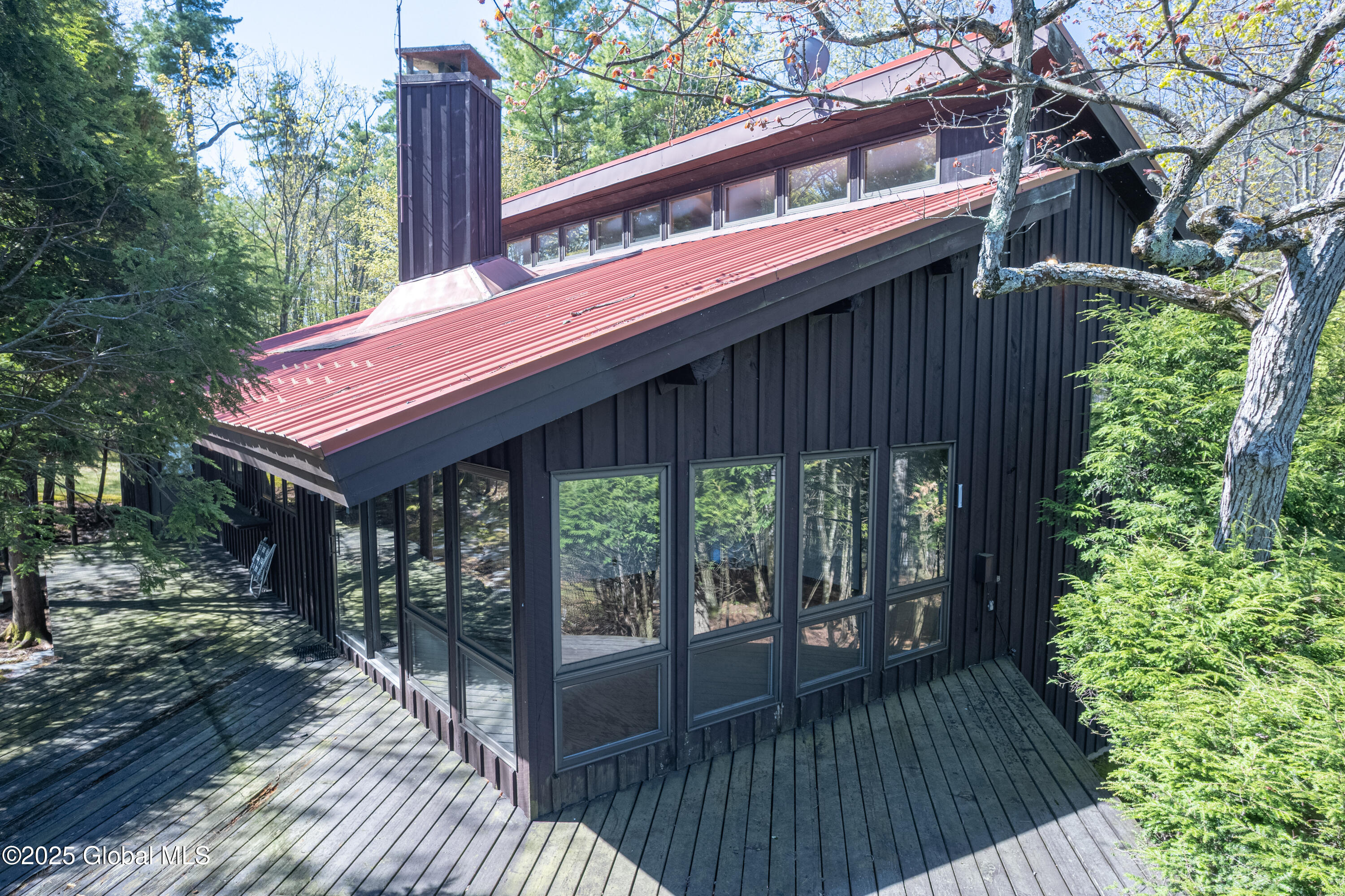 125 N Friends Point N Drive, Hague, New York image 8