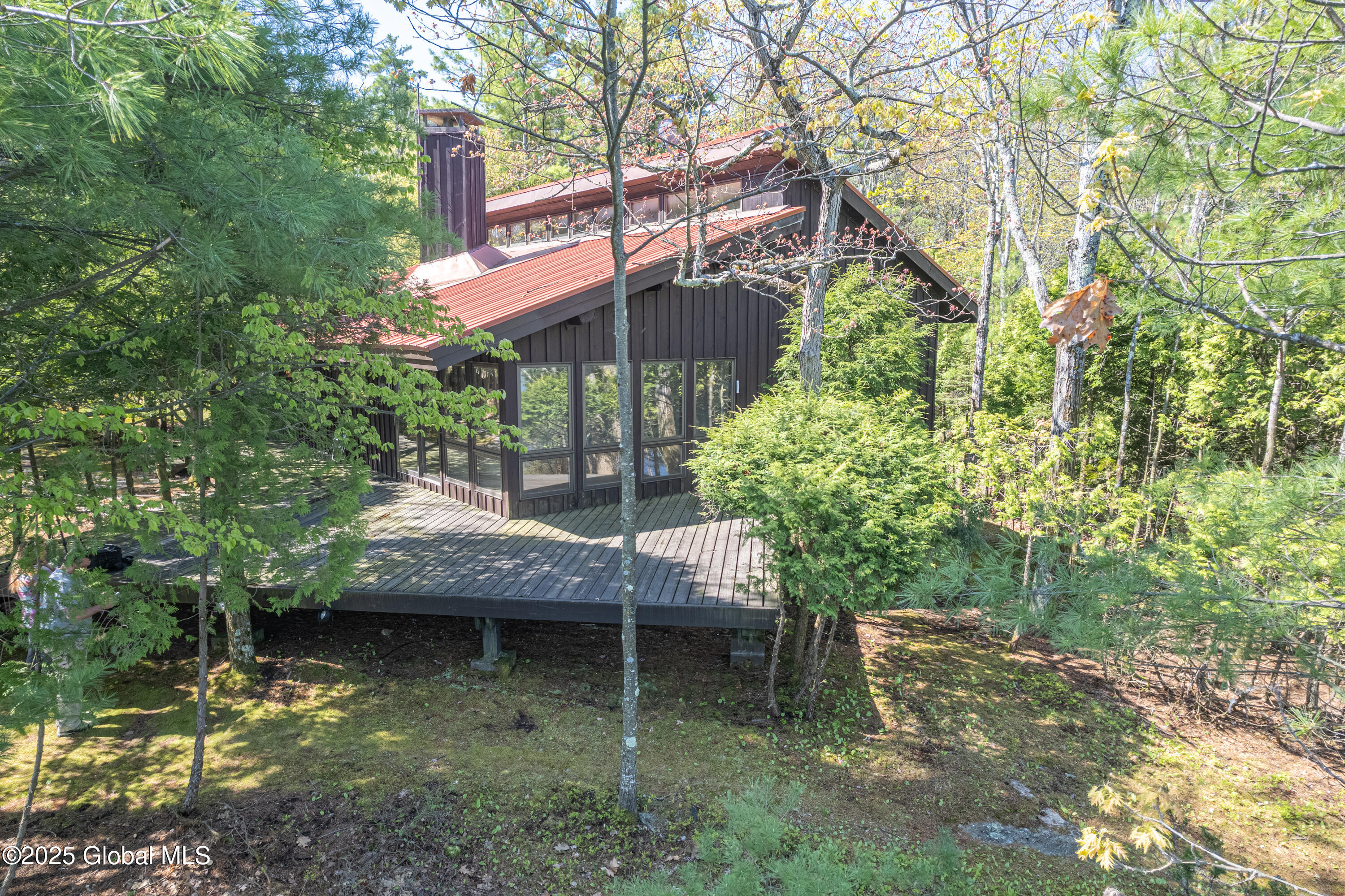 125 N Friends Point N Drive, Hague, New York image 2