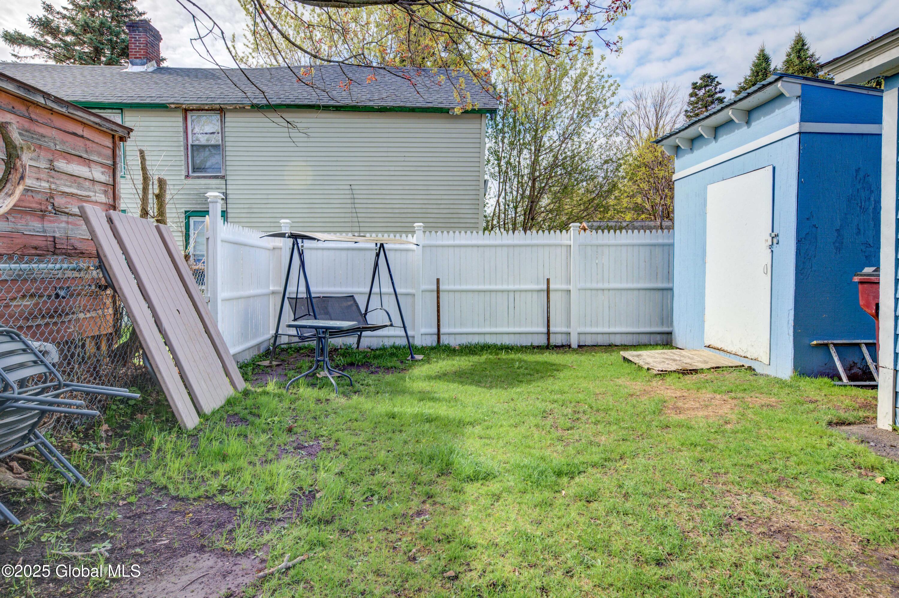 113 W 8th Avenue, Gloversville, New York image 20