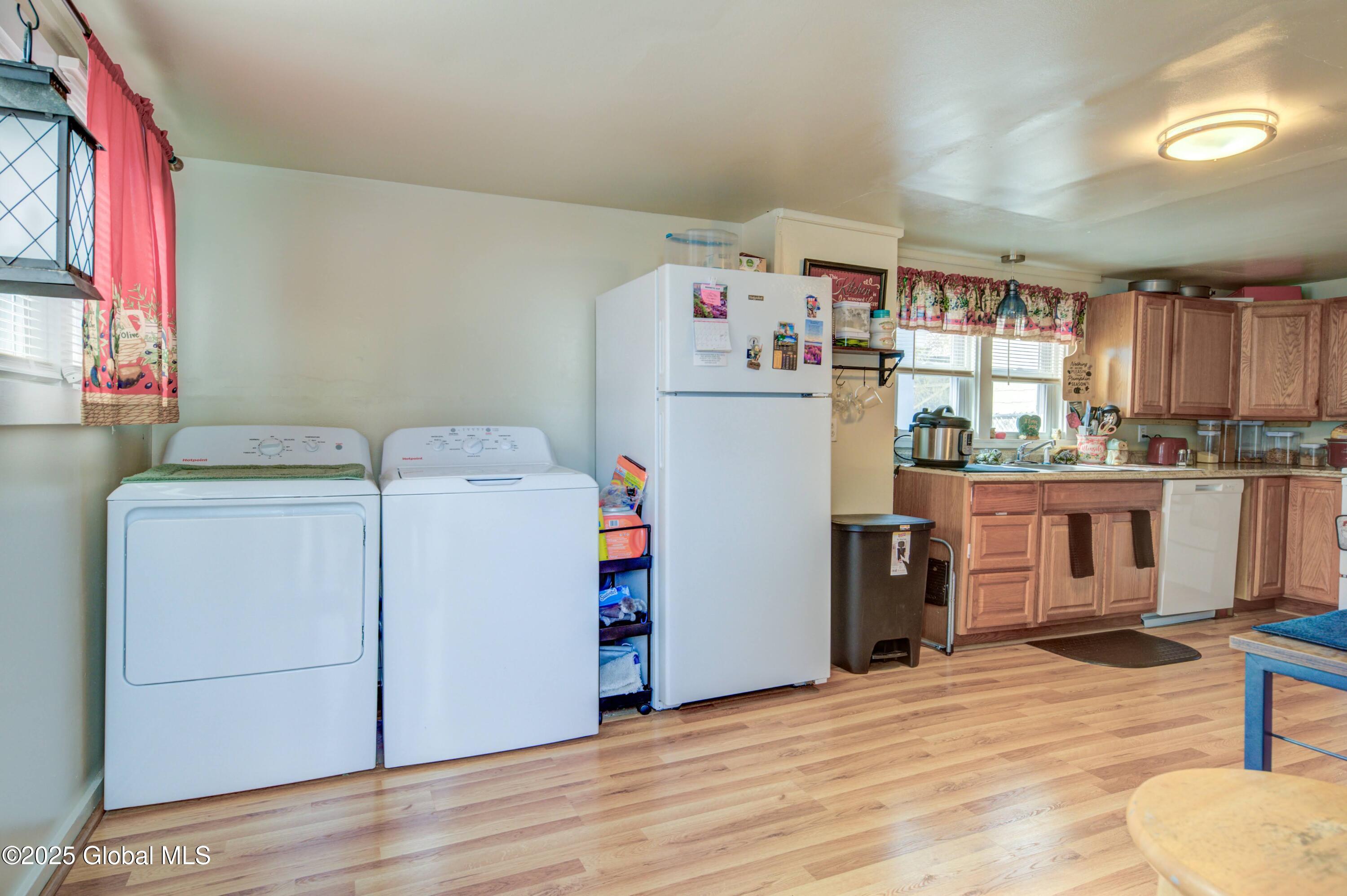113 W 8th Avenue, Gloversville, New York image 5