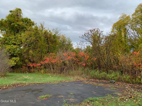 Photo of 1853 Route 9, Halfmoon, NY 12065 (MLS # 202528491) Photo of 1853 Route 9, Halfmoon, NY 12065 (MLS # 202528491)