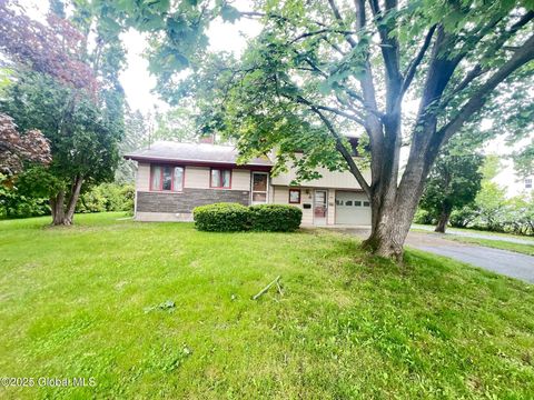 Photo of 1345 Evergreen Avenue, Schenectady, NY 12306 (MLS # 202518387)