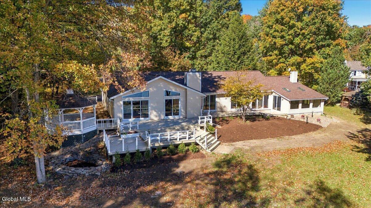 20 Beach Road