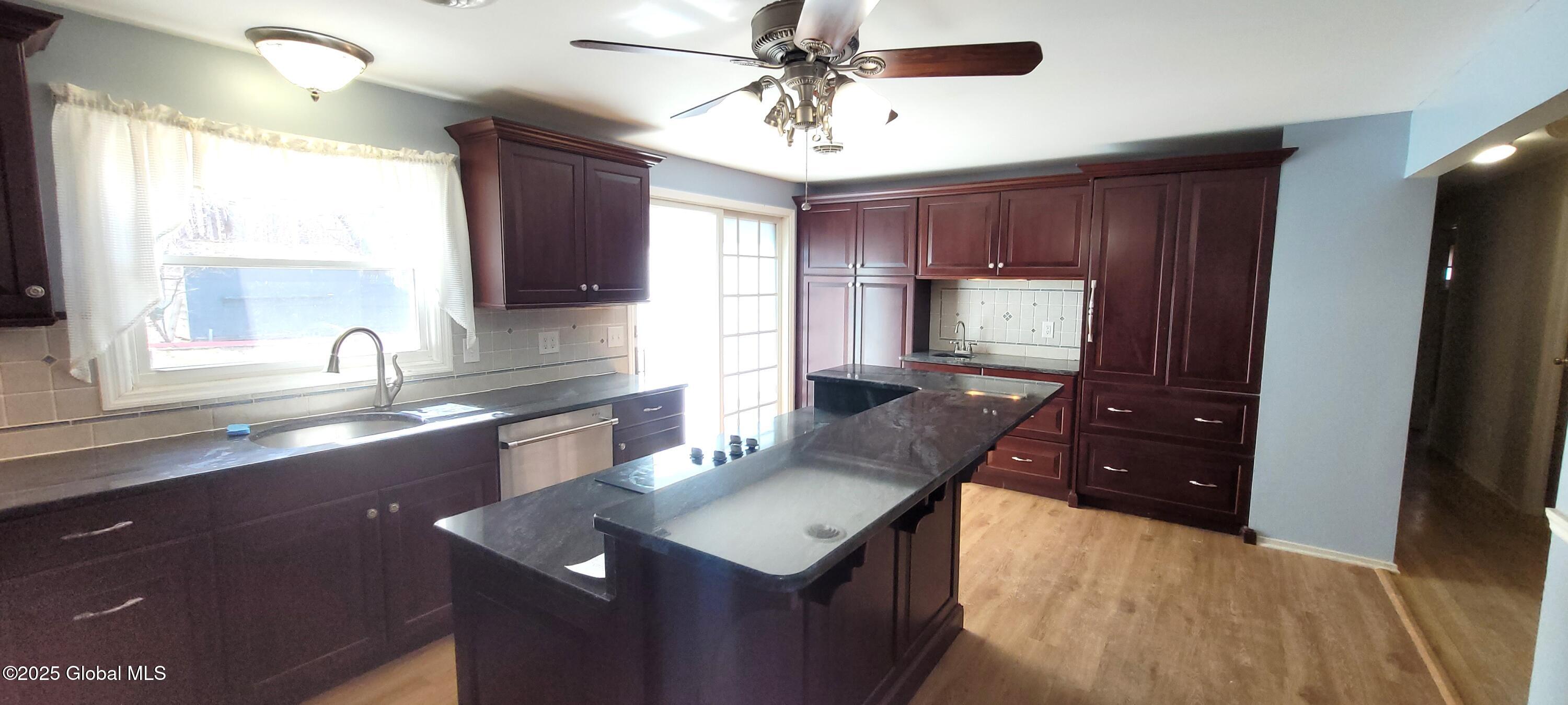 29 Nancy Drive, Troy, New York image 11