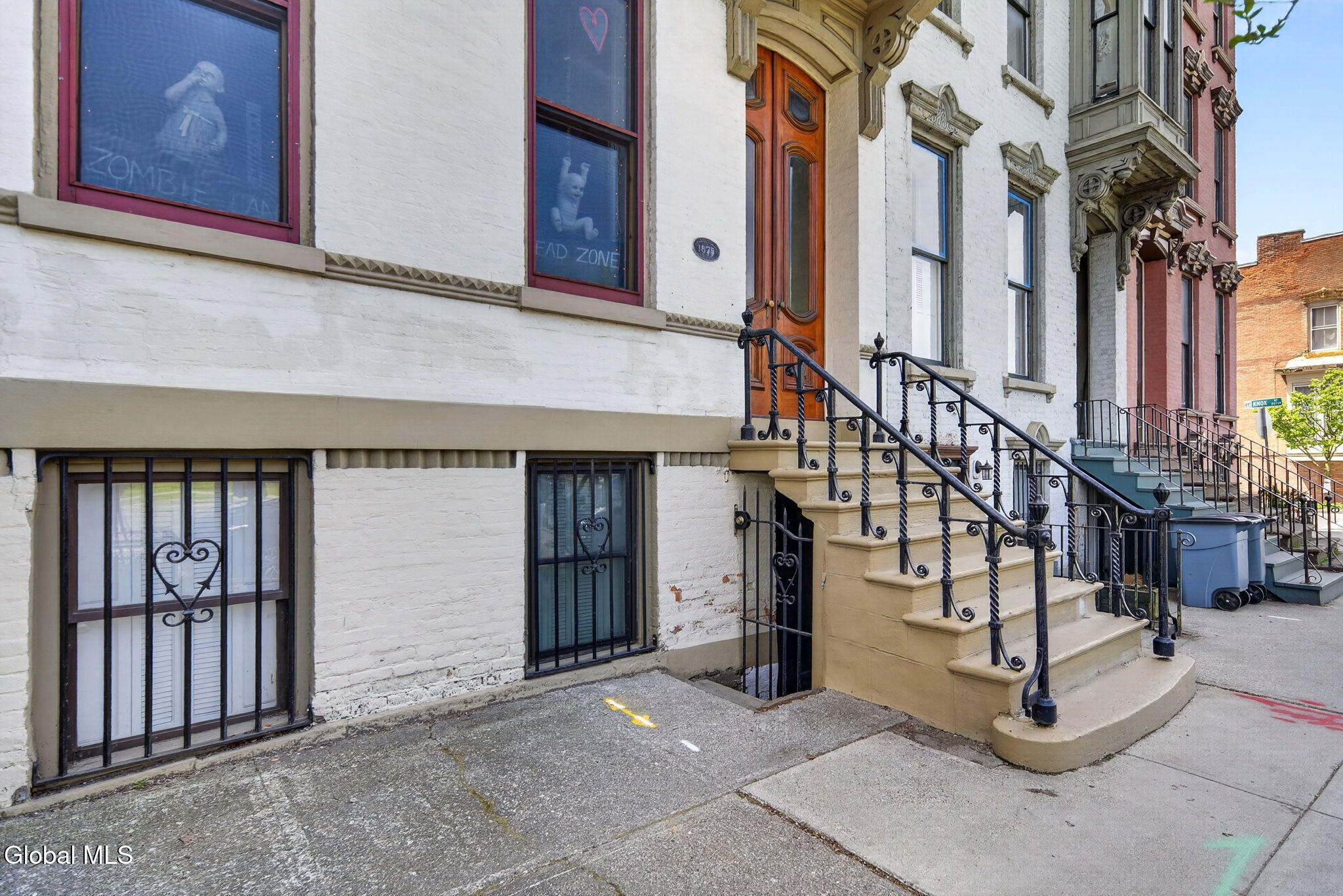 490 Madison Avenue