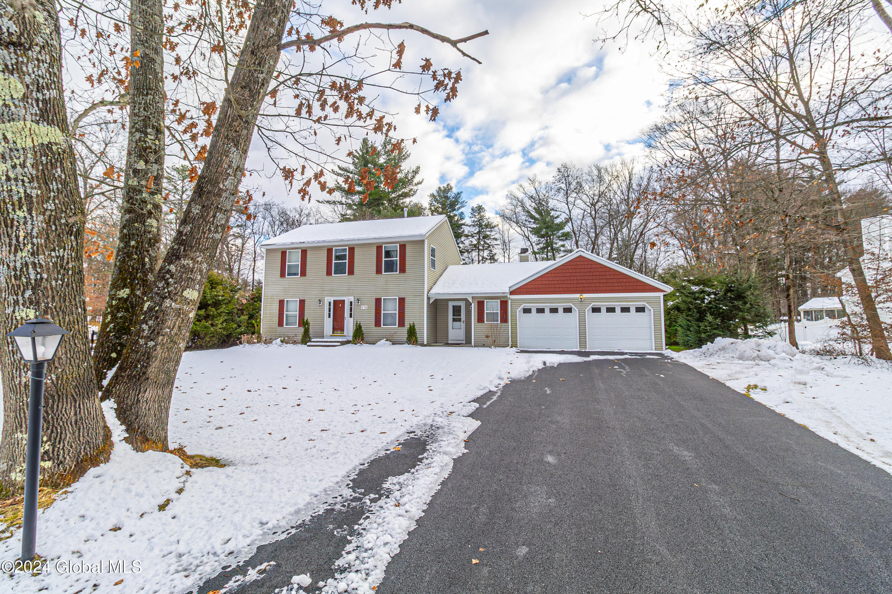 576 Acland Boulevard, Ballston Spa, New York image 1