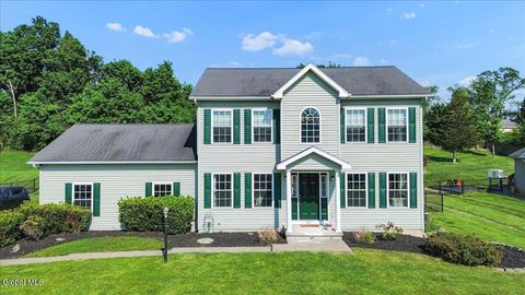 Homes For Sale - 20 Laura Lane<br/> Albany County, Ravena, NY 12143