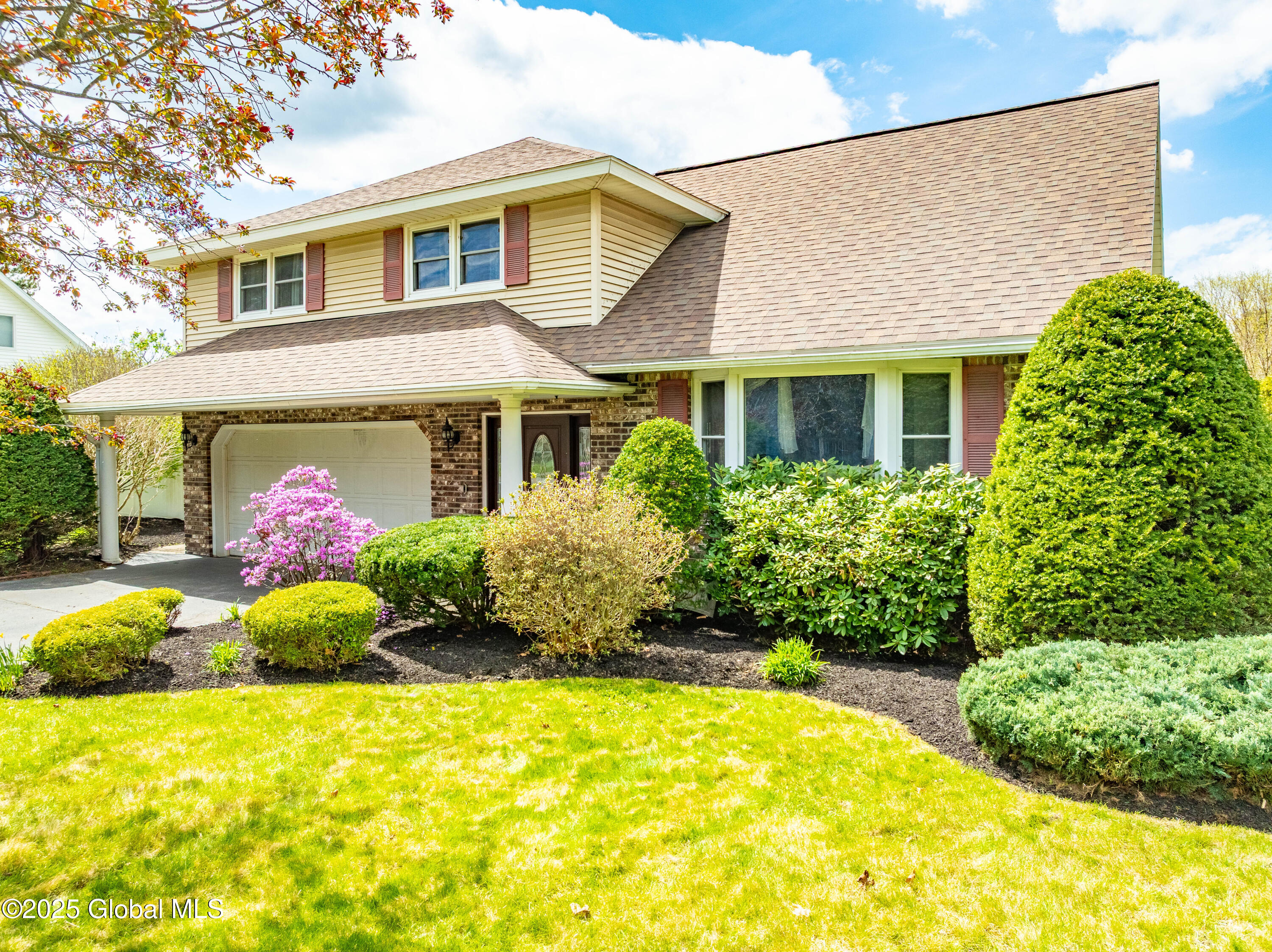 320 Dolan Drive, Schenectady, New York image 4