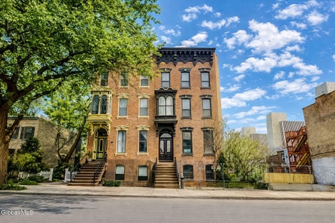 Photo for 335 Madison Avenue