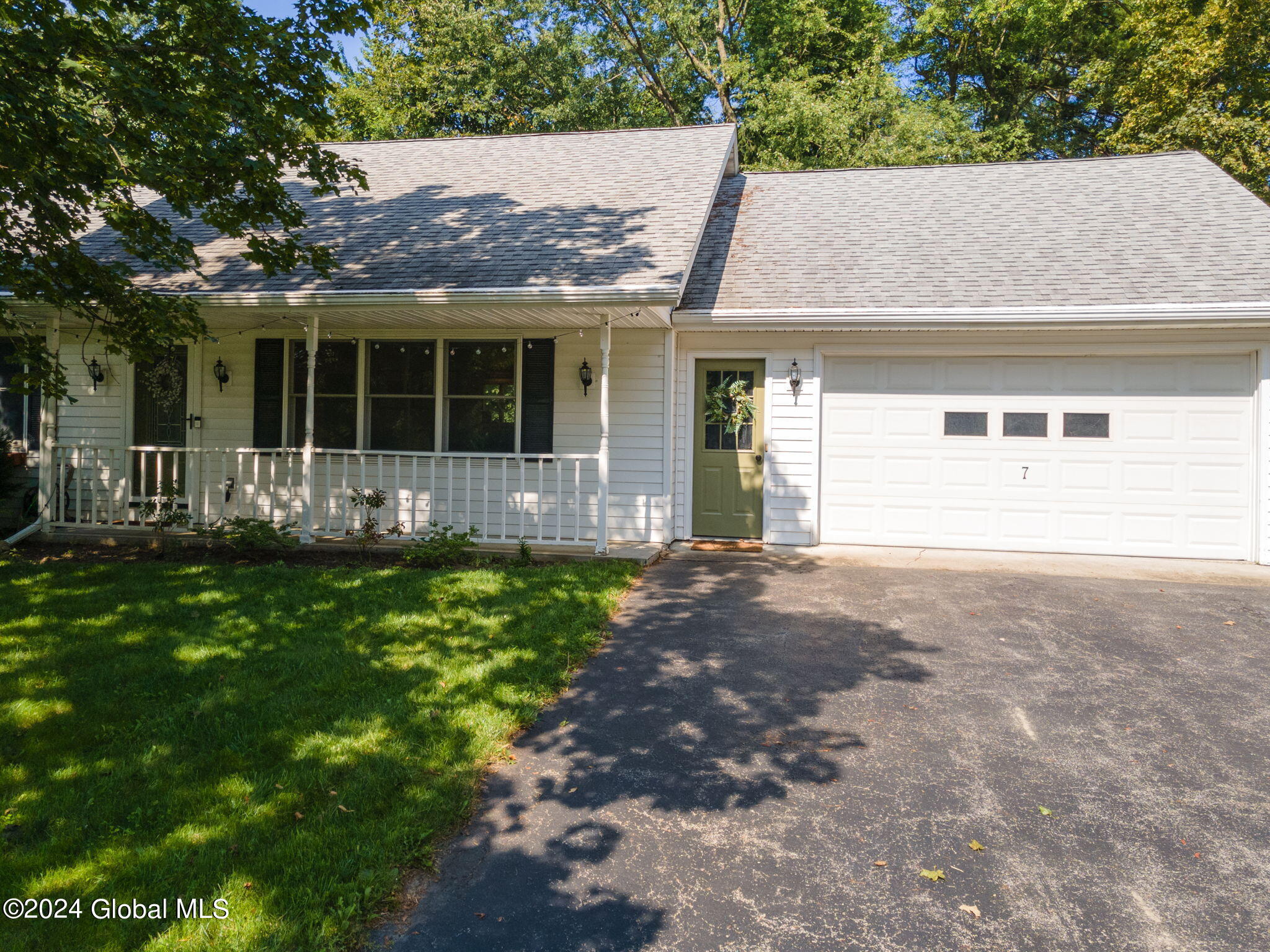 7 Lynn Drive, Schenectady, New York image 37