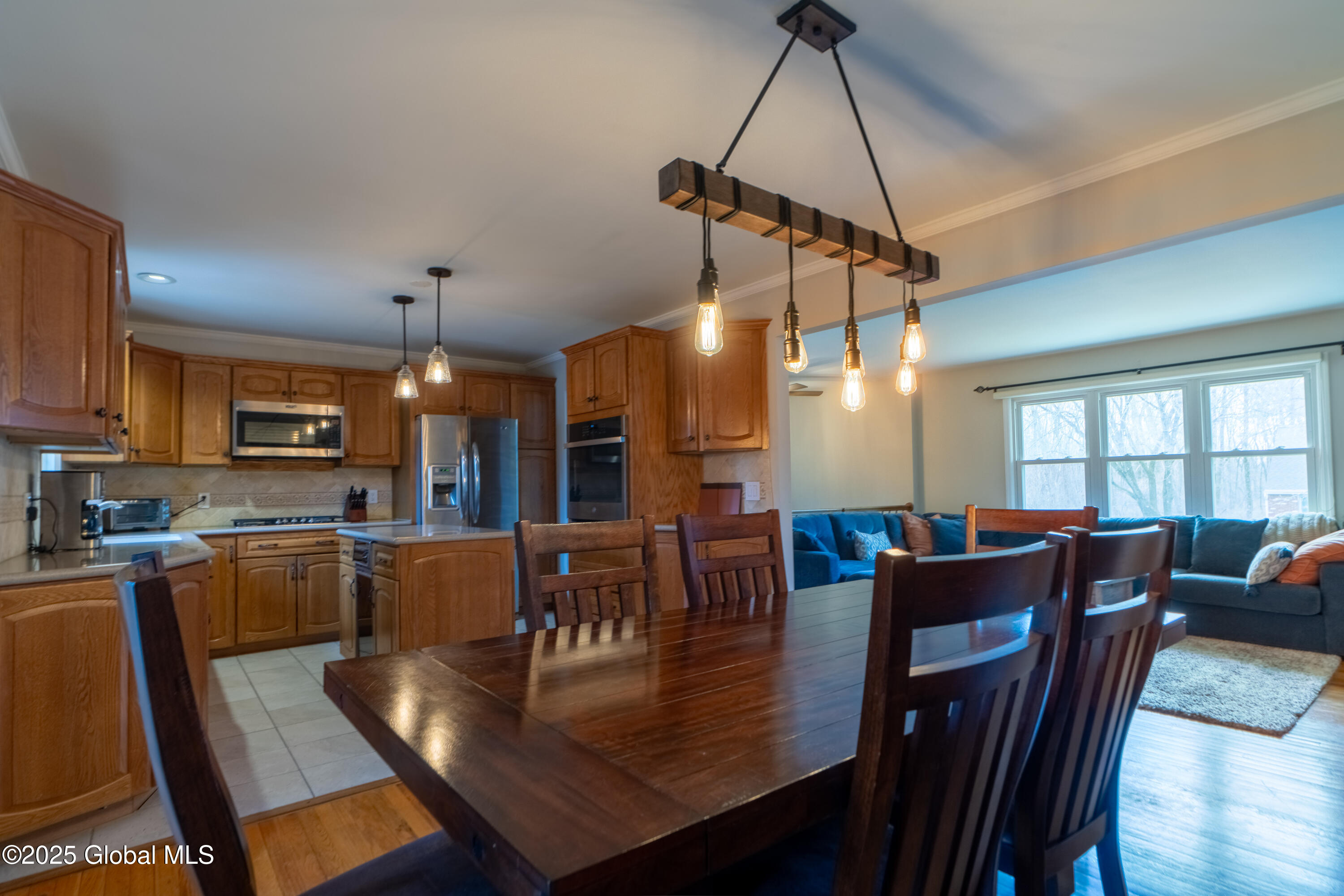 7 Bemis Heights Road, Saratoga Springs, New York image 6