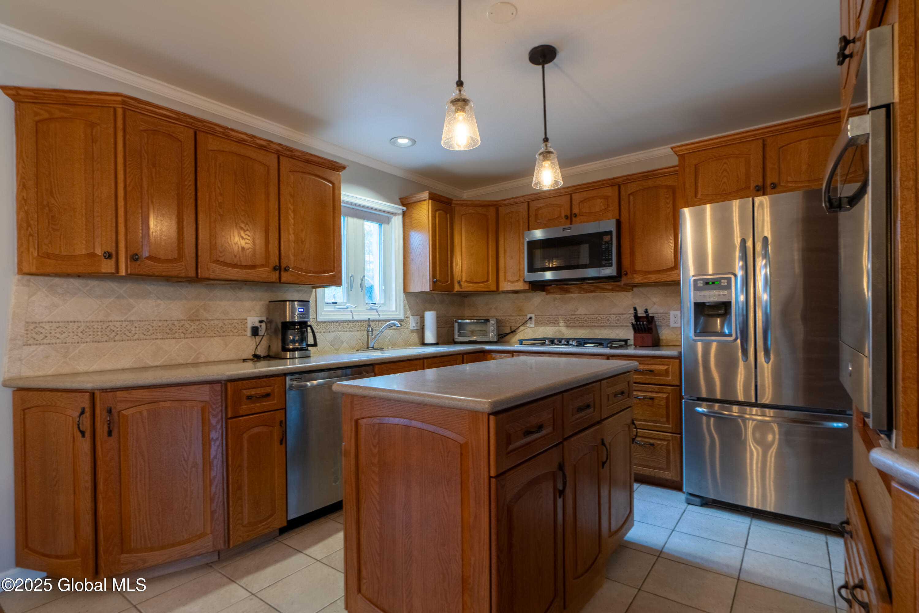 7 Bemis Heights Road, Saratoga Springs, New York image 7
