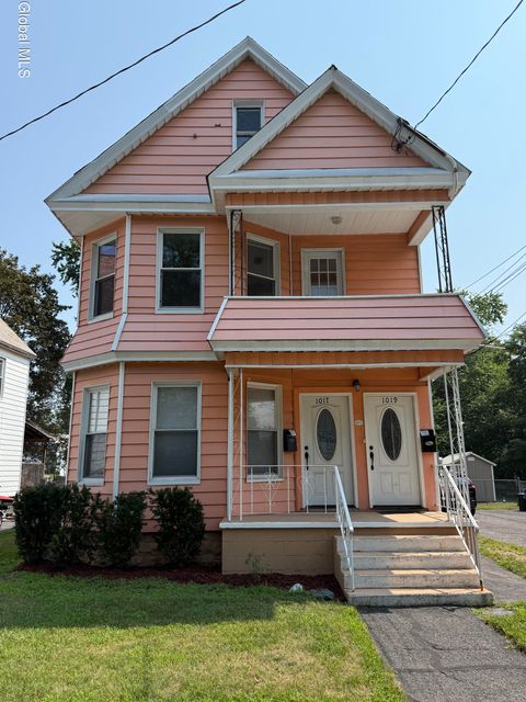 Photo of 1017 Hegeman Street #2nd Floor, Schenectady, NY 12306 (MLS # 202610383)
