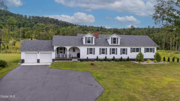 1582 S SHORE RD, HADLEY, NY 12835 - Image 04f78cf7e9b140402930de3b2bf73021/2618154711