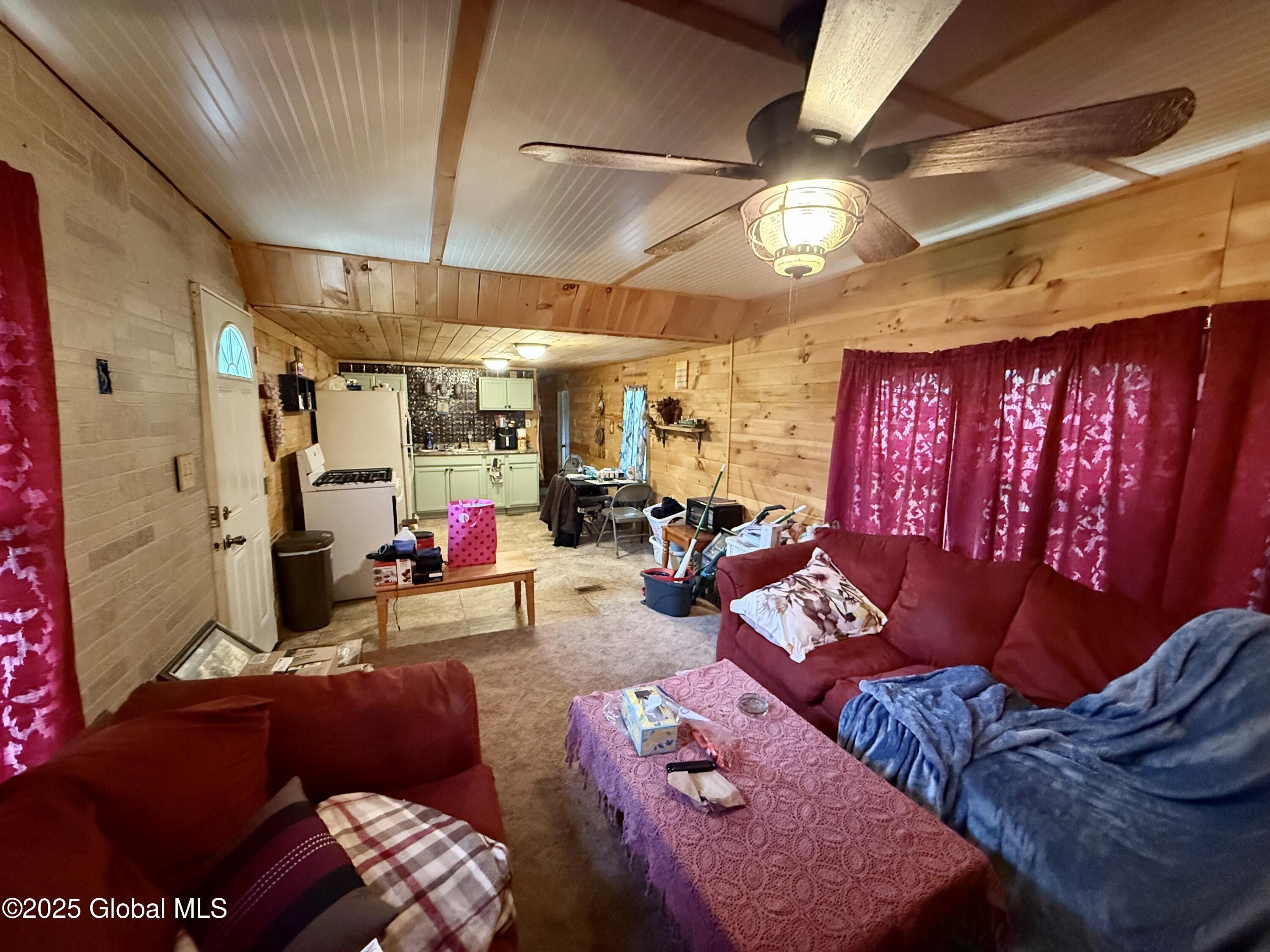 682 Midline Road, Amsterdam, New York image 33
