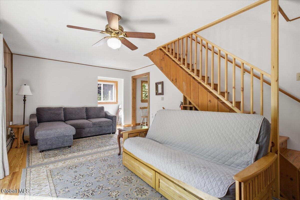 1487 River Road